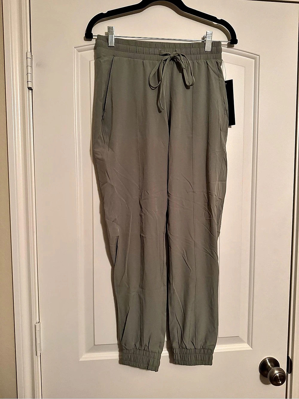 Mono B Sage Green Lightweight Jogger Pants Size S NWOT